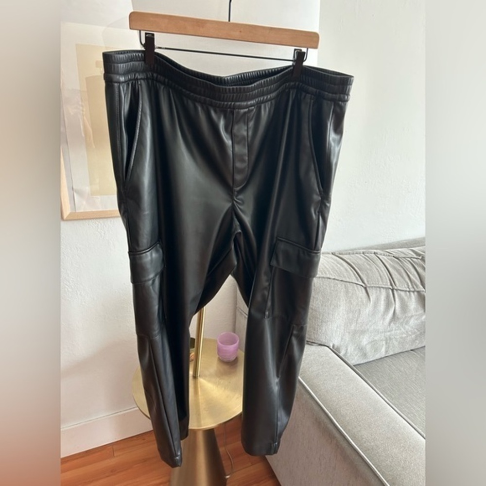 Gap  Black Faux Leather  Cargo Joggers XXL Grunge Tapered Pants